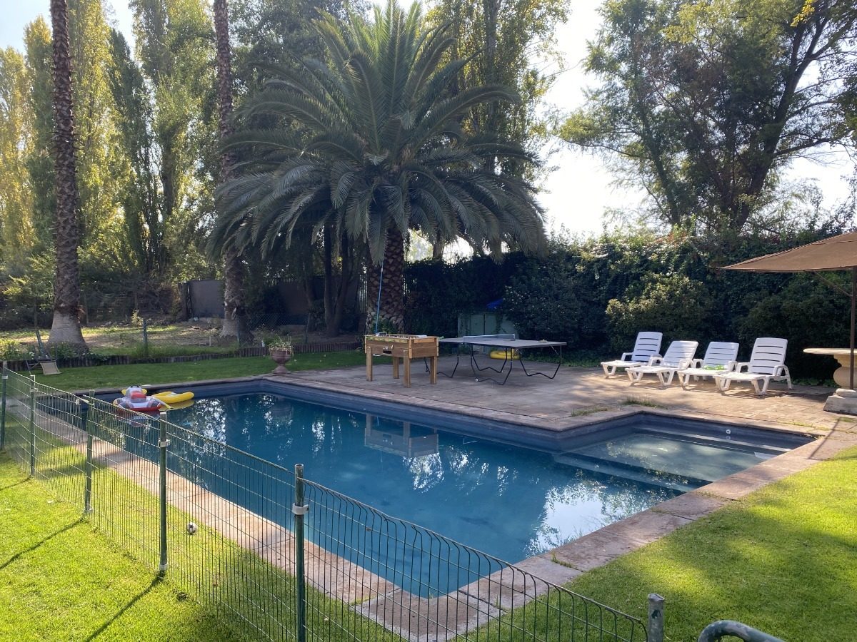 Venta Casa NO 5D en suite Walk-in cl&oacute;set 4B 3E 1B Chicureo - Colina