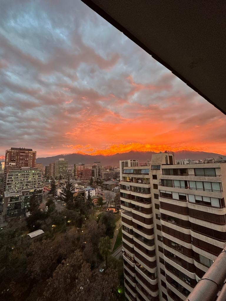 Arriendo Departamento 2D Barrio El Golf - Las Condes