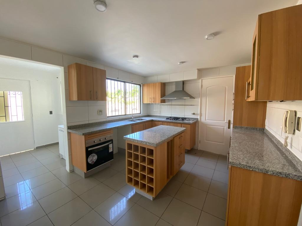 Arriendo Departamento SP 5D en suite Walk-in cl&oacute;set 4B 2E La Dehesa - Lo Barnechea