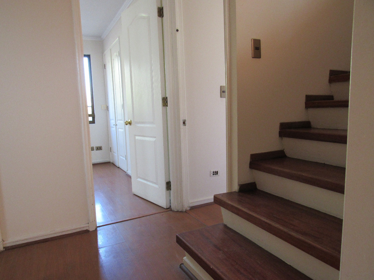 Arriendo Casa 4D San Carlos de Apoquindo - Las Condes