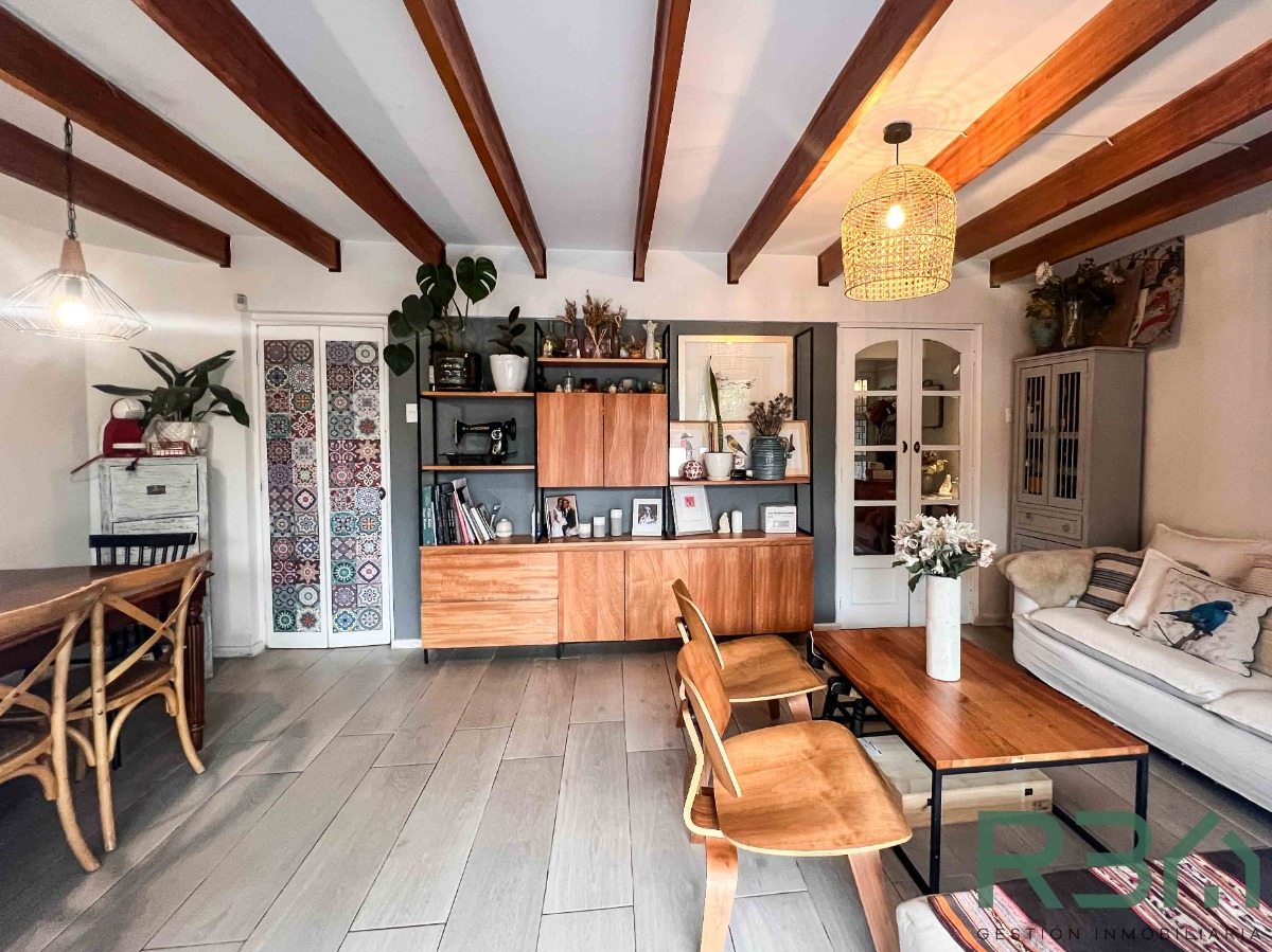 Venta Casa NOSP 4D en suite Walk-in cl&oacute;set 3B 1E 1B Estoril - Las Condes