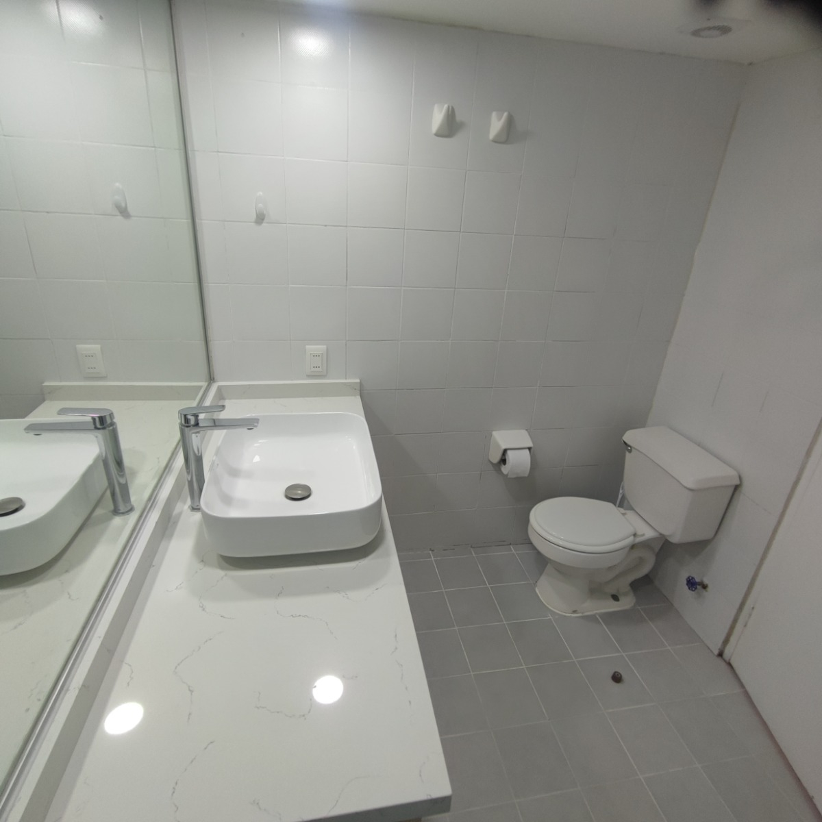 Arriendo Departamento SP 2D en suite Walk-in cl&oacute;set 2B 1E 1B Vaticano - Las Condes