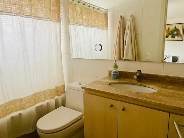 Venta Casa NP 5D en suite Walk-in cl&oacute;set 5B 2E 1B Chicureo - Colina