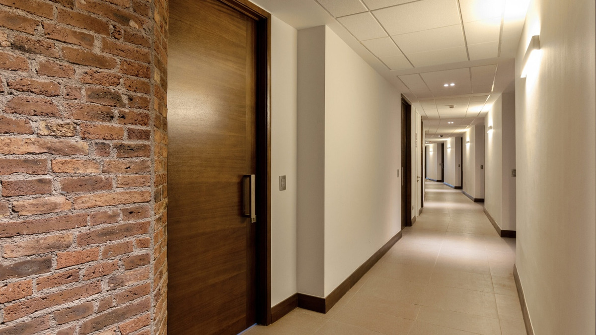 Arriendo Oficina 1B 1E Carlos Ossand&oacute;n - La Reina