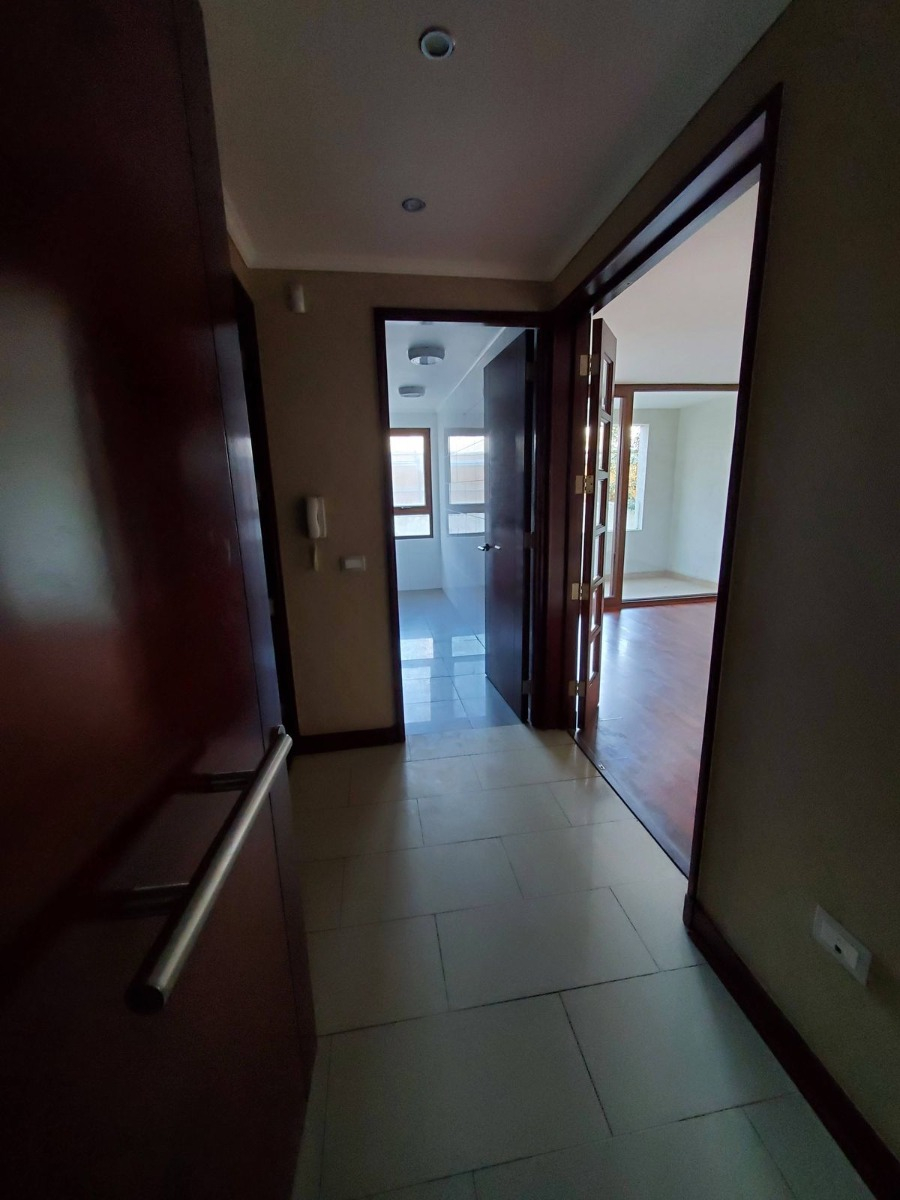 Arriendo Departamento 2D Alto Las Condes - Las Condes