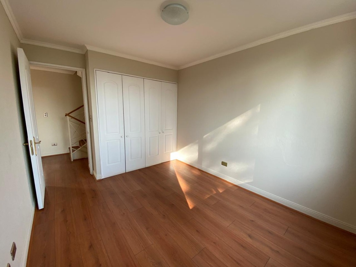 Arriendo Casa O 6D en suite Walk-in cl&oacute;set 5B 2E La Dehesa - Lo Barnechea