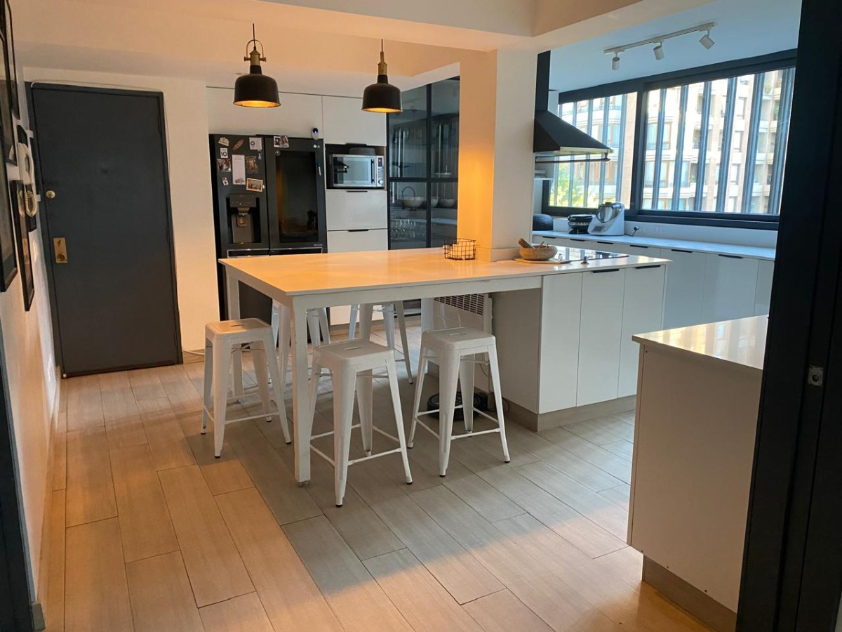 Venta Departamento Remodelado NO 3D en suite Walk-in cl&oacute;set 3B 2E 1B Parque Bicentenario - Vitacura