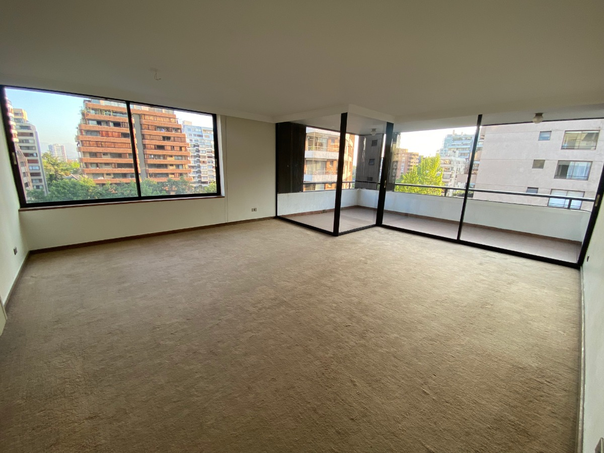 Arriendo Departamento 3D en suite 3B 1E 1B Barrio El Golf - Las Condes
