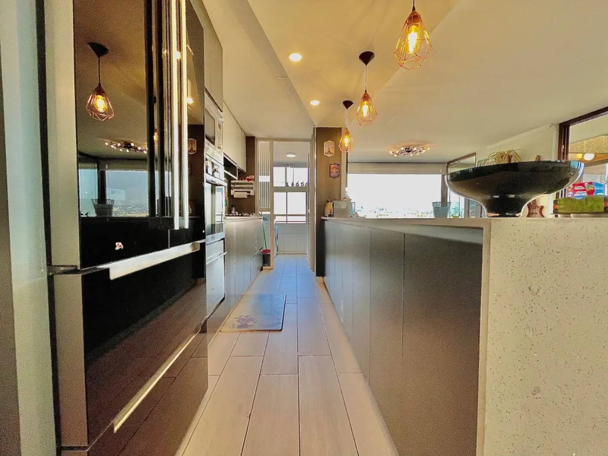 Arriendo Departamento SO 2D en suite 2B 1E 1B Rotonda Atenas - Las Condes