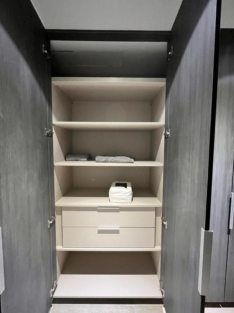 Arriendo Departamento SO 1D en suite Walk-in cl&oacute;set 1B 1E La Dehesa - Lo Barnechea