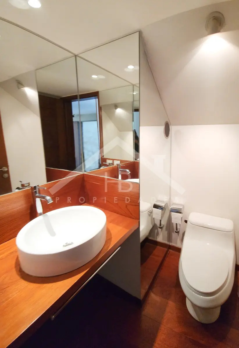 Arriendo Casa NO 4D en suite Walk-in cl&oacute;set 4B 3E 1B La Dehesa - Lo Barnechea