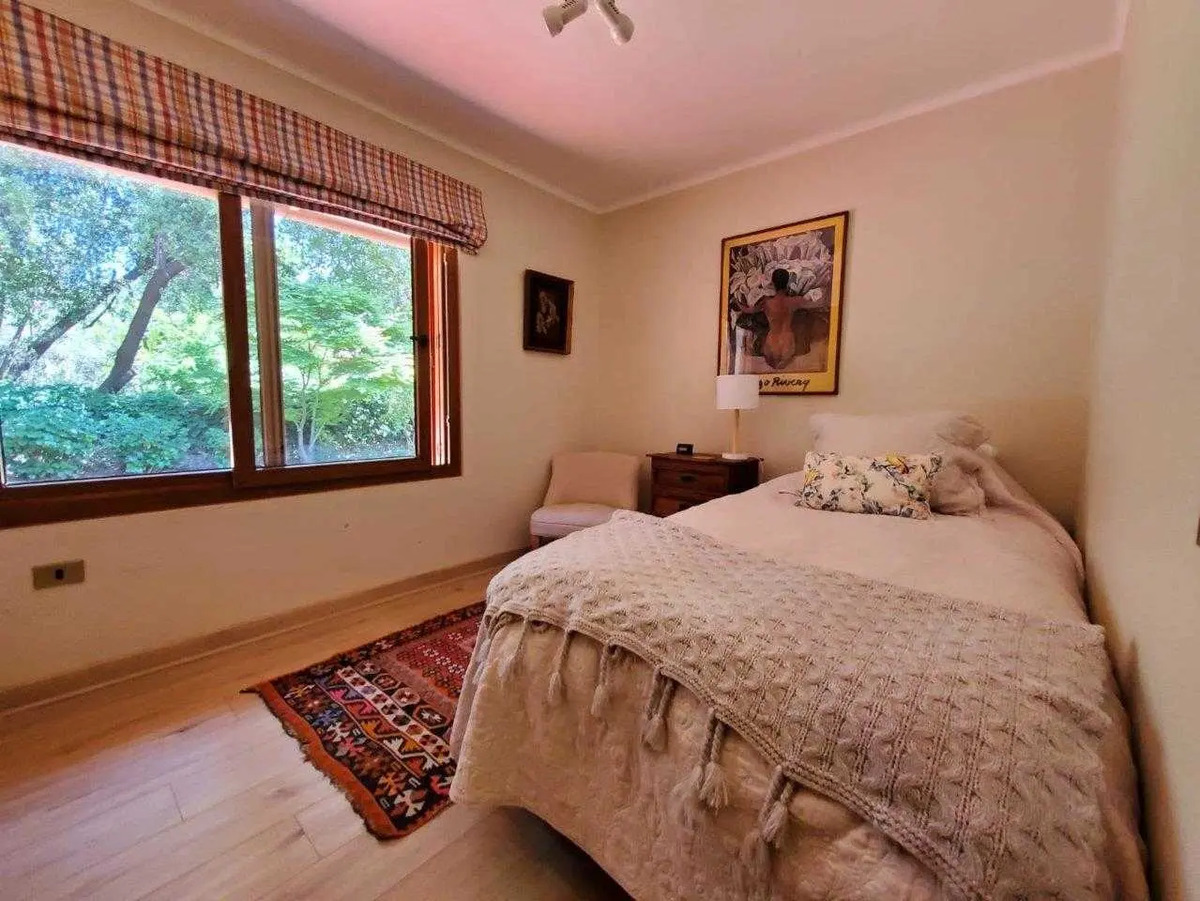 Venta Casa NOSP 5D en suite Walk-in cl&oacute;set 4B 6E 1B El Huinganal - Lo Barnechea