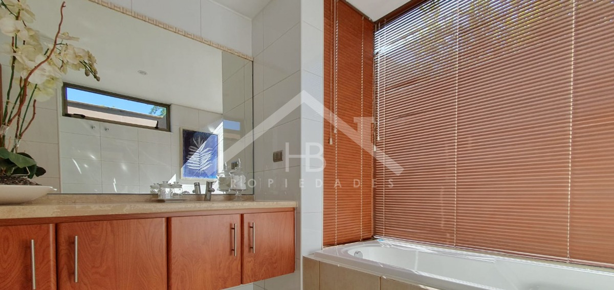 Venta Casa NO 5D en suite Walk-in cl&oacute;set 5B 3E 1B Los Trapenses - Lo Barnechea