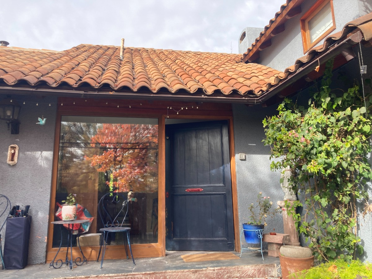 Venta Casa NO 6D en suite 4B 2E 1B San Carlos de Apoquindo - Las Condes