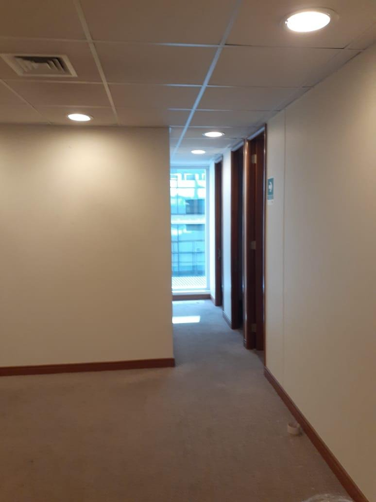 Arriendo Oficina 2B 1E 1B Metro Escuela Militar - Las Condes