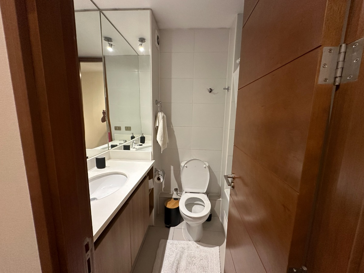 Arriendo Departamento 2D Alto Las Condes - Las Condes