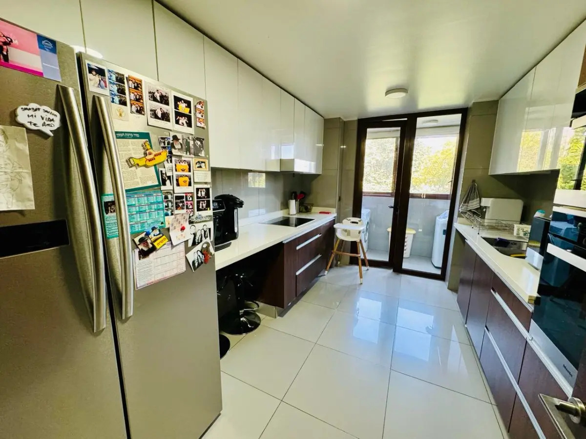Venta Casa NO 3D 3B 2E 1B La Dehesa - Lo Barnechea