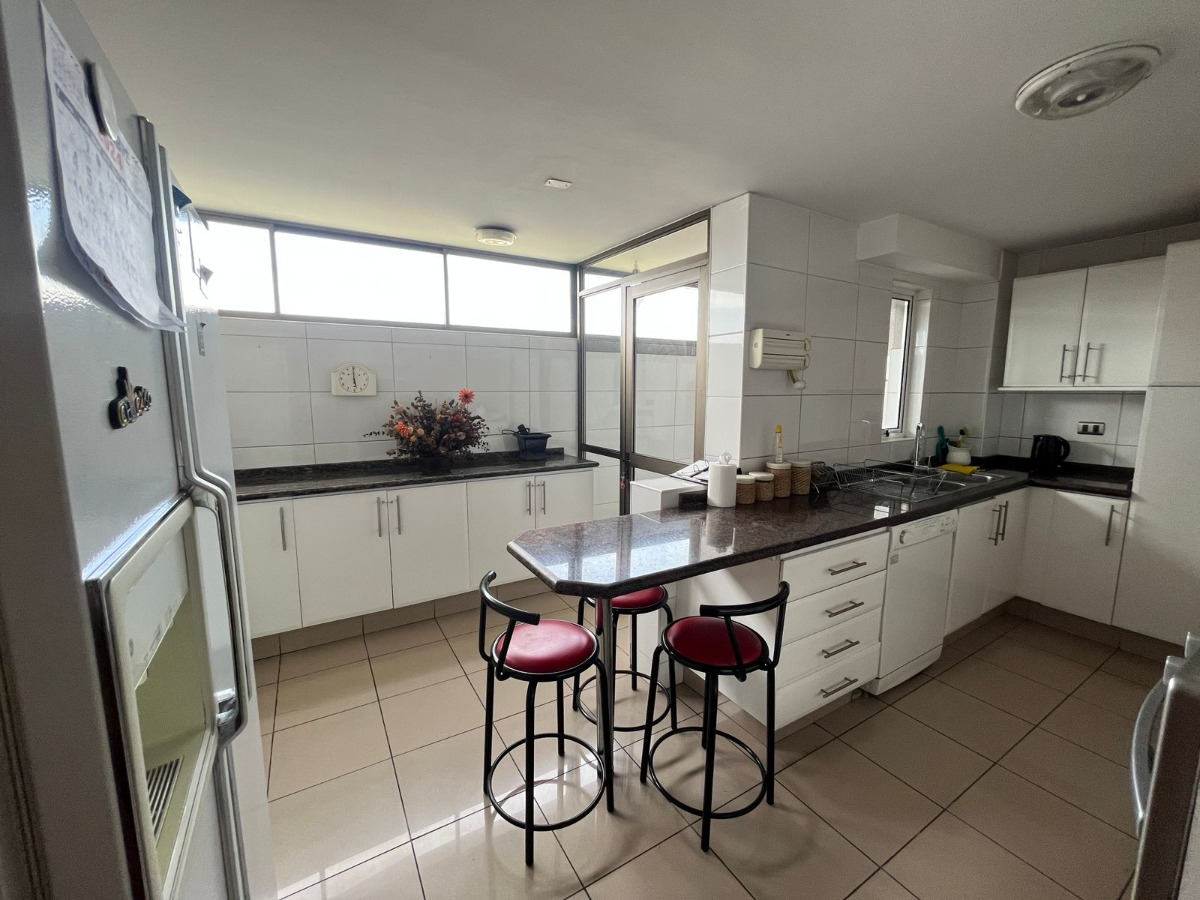 Venta Departamento NP 6D 5B 3E 2Bd P&iacute;o XI - Vitacura