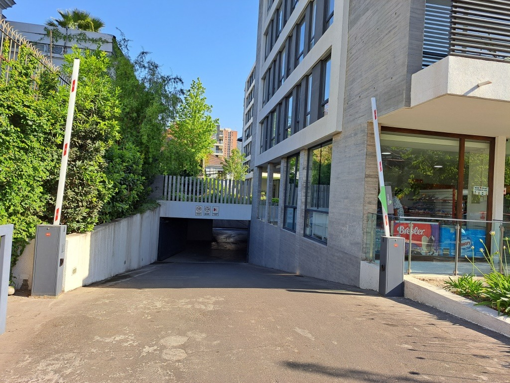 Venta Oficina NO 1B 1E 1B Plaza Italia - Providencia