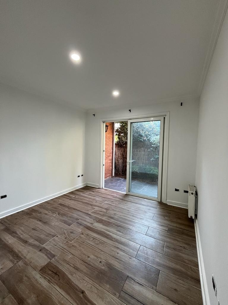 Arriendo Casa 2D Los Dominicos - Las Condes