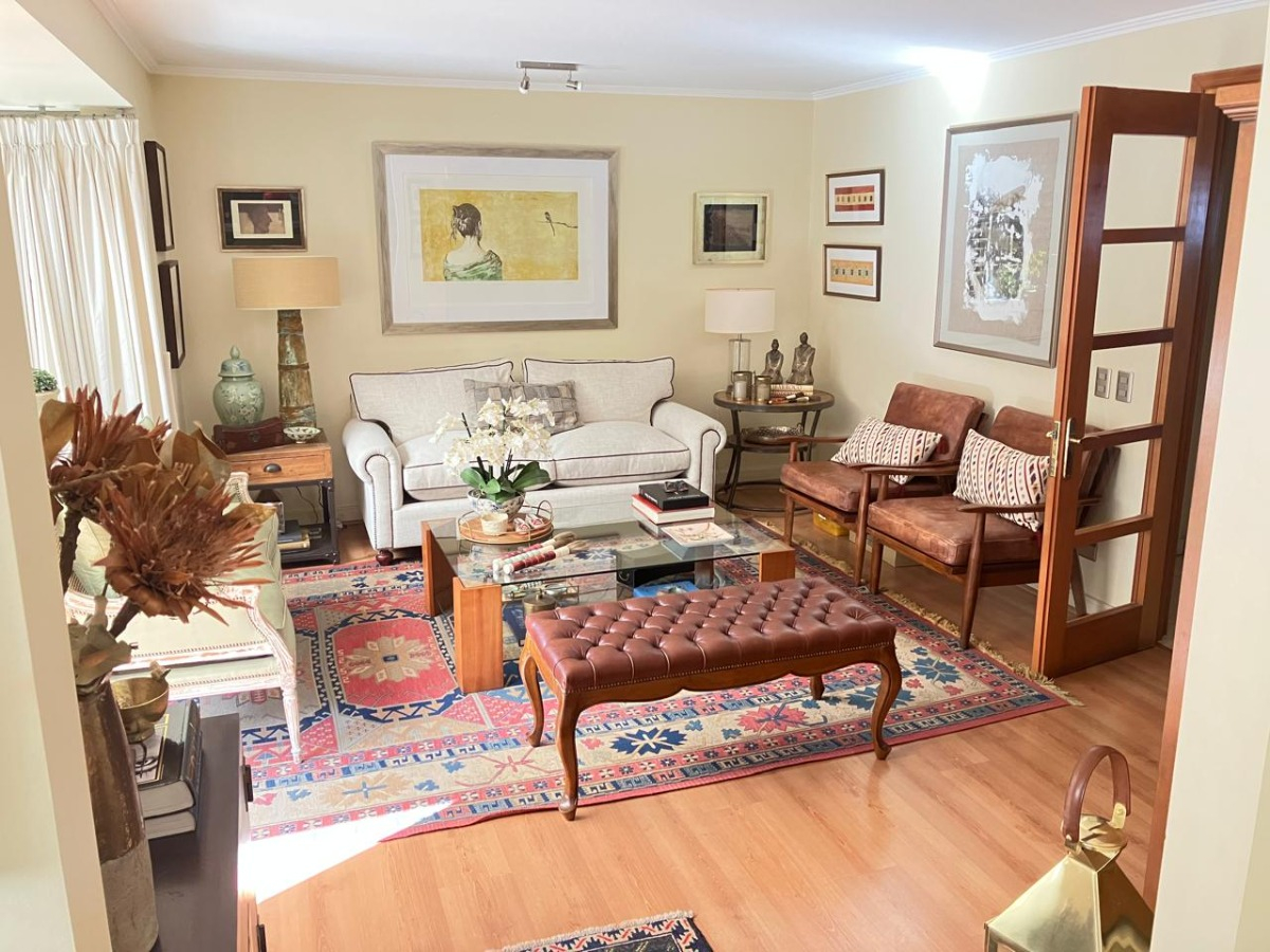 Arriendo Casa O 5D en suite Walk-in cl&oacute;set 3B 2E 2B San Carlos de Apoquindo - Las Condes