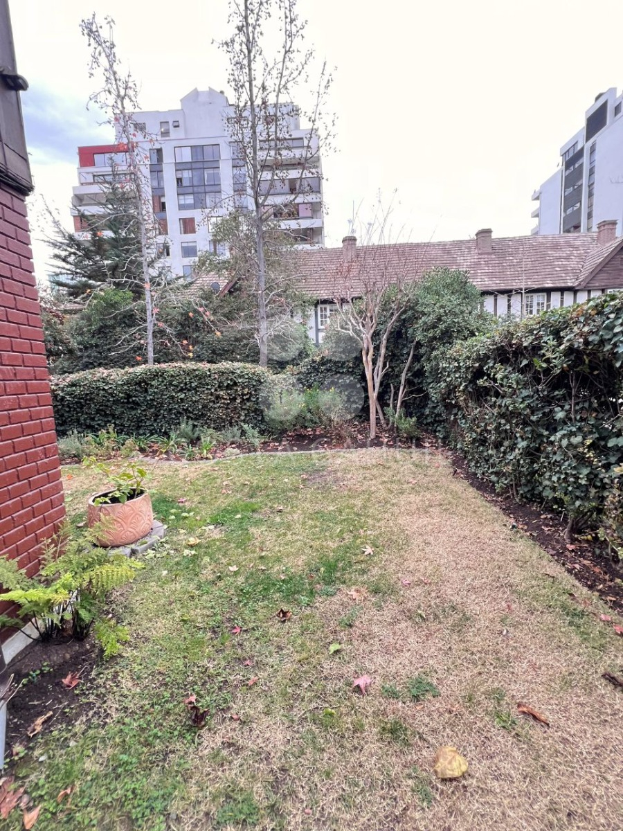 Venta Casa SO 4D en suite 4B 2E Metro Escuela Militar - Las Condes