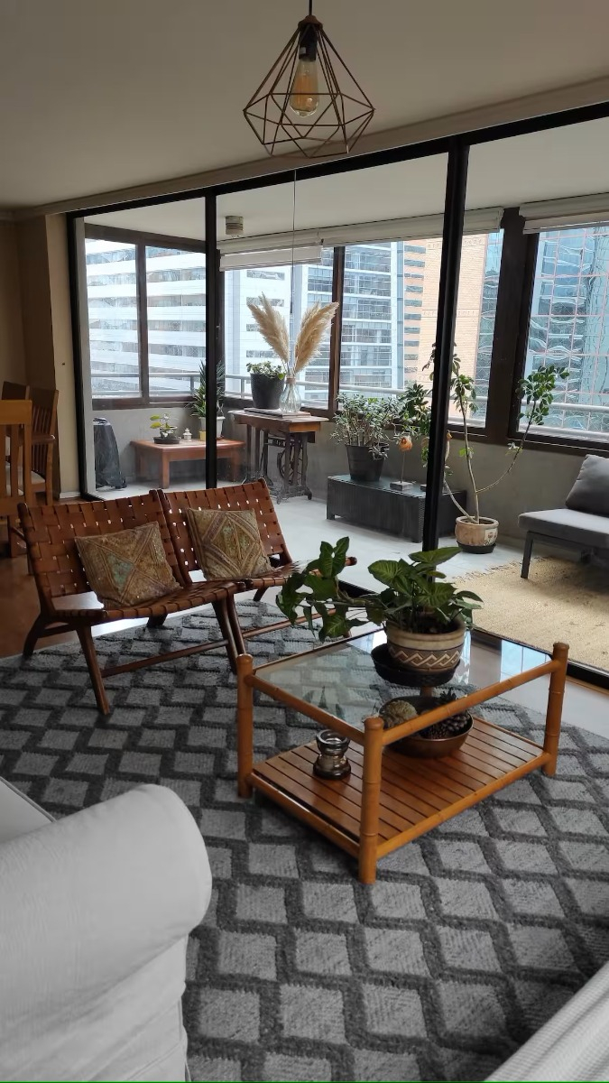 Arriendo Departamento NO 3D en suite Walk-in cl&oacute;set 2B 1E Barrio El Golf - Las Condes