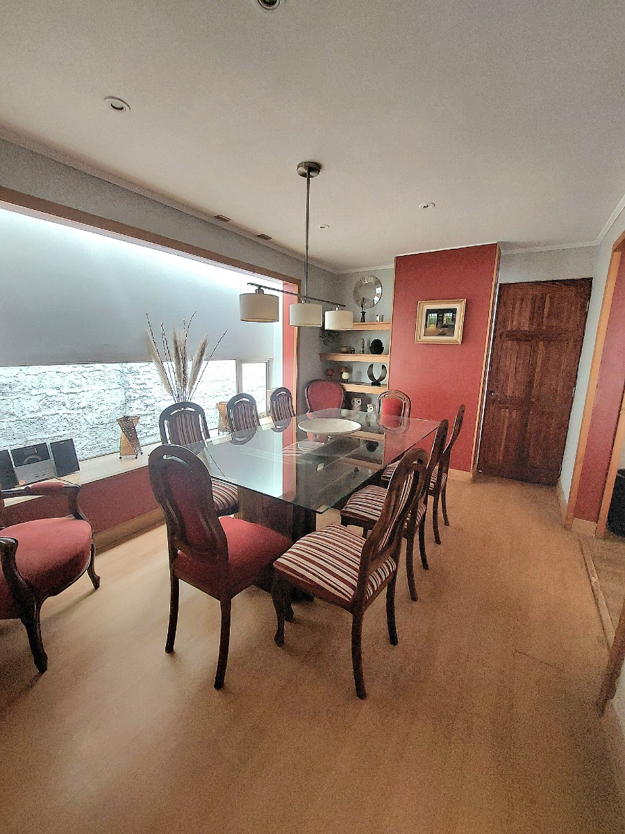 Venta Casa NOSP 5D en suite Walk-in cl&oacute;set 4B 3E Metro Pr&iacute;ncipe de Gales - Country Club - La Reina