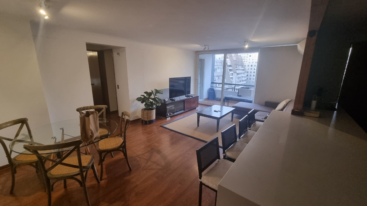 Arriendo Departamento 2D Barrio El Golf - Las Condes