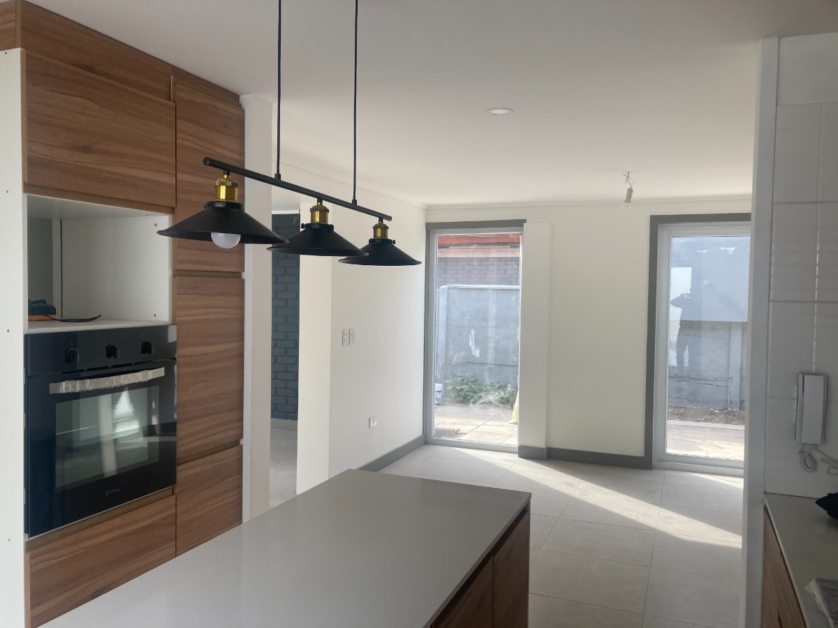 Venta Casa NP 3D en suite Walk-in cl&oacute;set 3B 2E 1B Rotonda Atenas - Las Condes