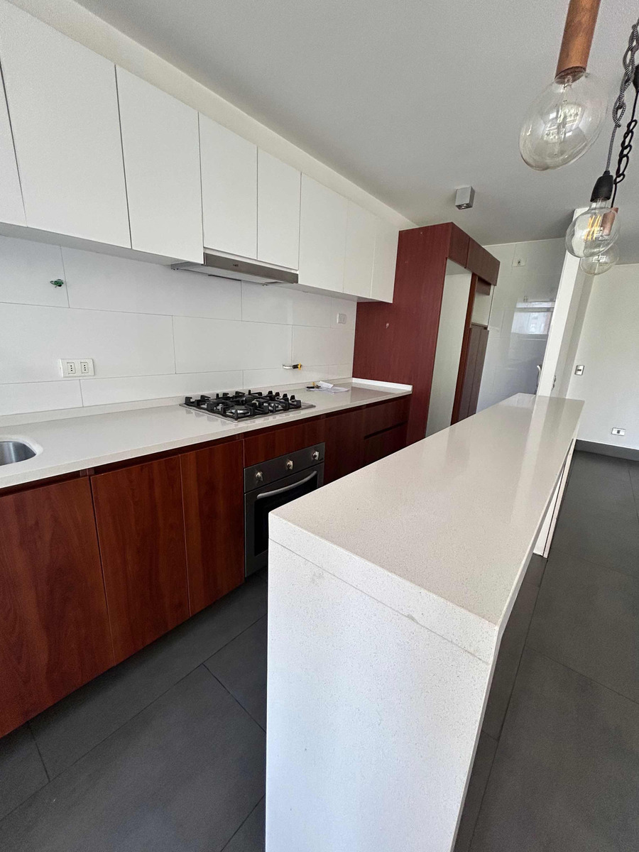 Arriendo Departamento 2D Alto Las Condes - Las Condes