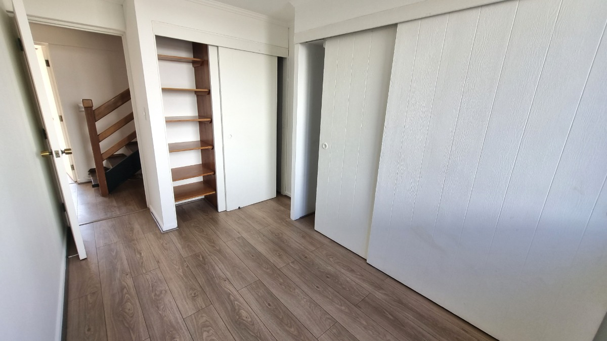 Arriendo Casa P 5D en suite Walk-in cl&oacute;set 4B 1E Carlos Ossand&oacute;n - La Reina