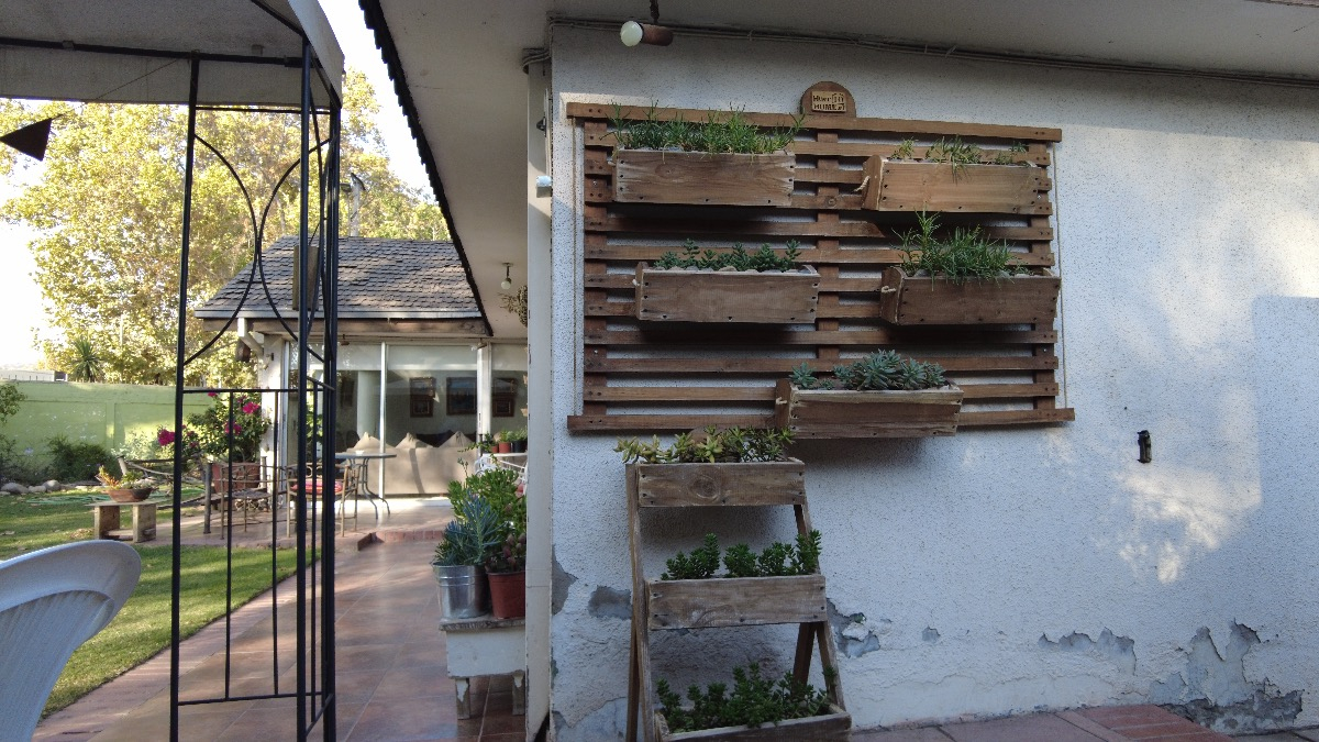 Venta Casa NOSP 5D en suite 3B 2E 1B Rotonda Atenas - Las Condes