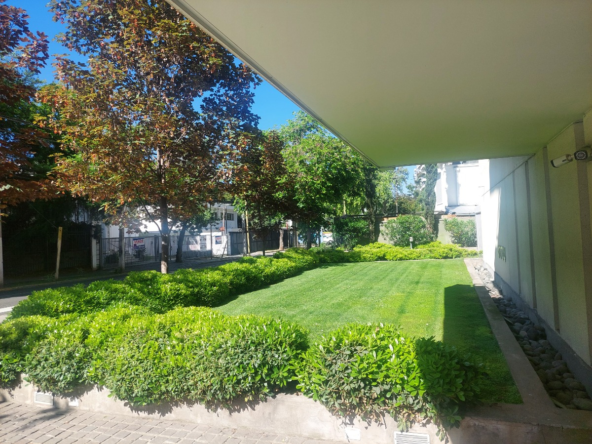 Venta Departamento 4D Metro Escuela Militar - Las Condes