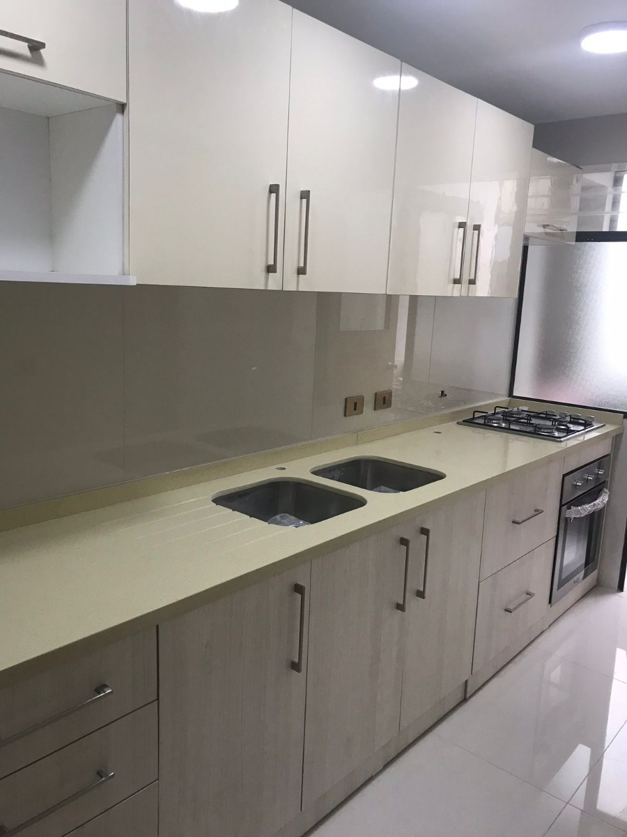 Venta Departamento O 3D en suite Walk-in cl&oacute;set 3B 1E 1B Metro Manquehue - Apumanque - Las Condes