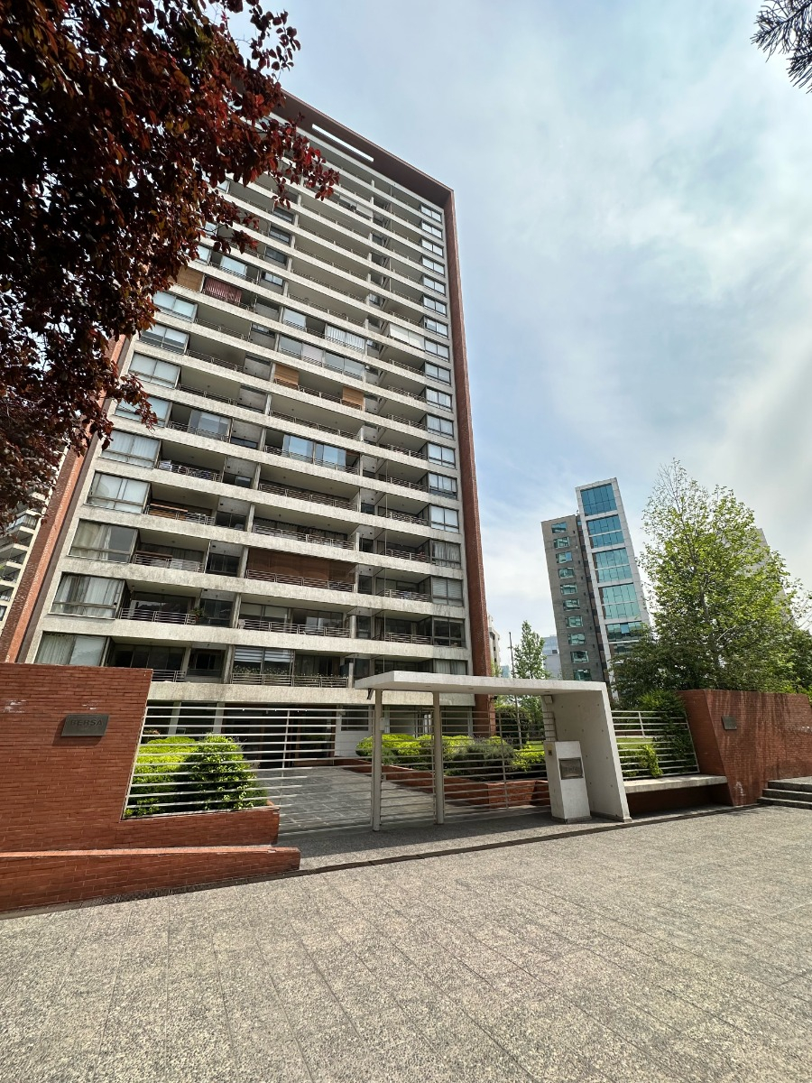 Arriendo Departamento NO 2D en suite Walk-in cl&oacute;set 2B 1E 1B Metro Manquehue - Apumanque - Las Condes