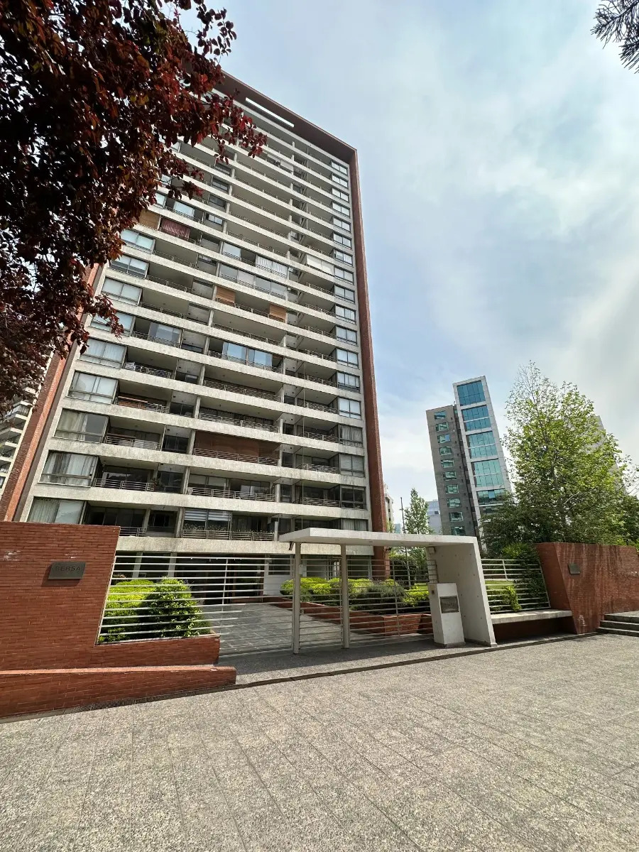 Arriendo Departamento NO 2D en suite Walk-in cl&oacute;set 2B 1E 1B Metro Manquehue - Apumanque - Las Condes