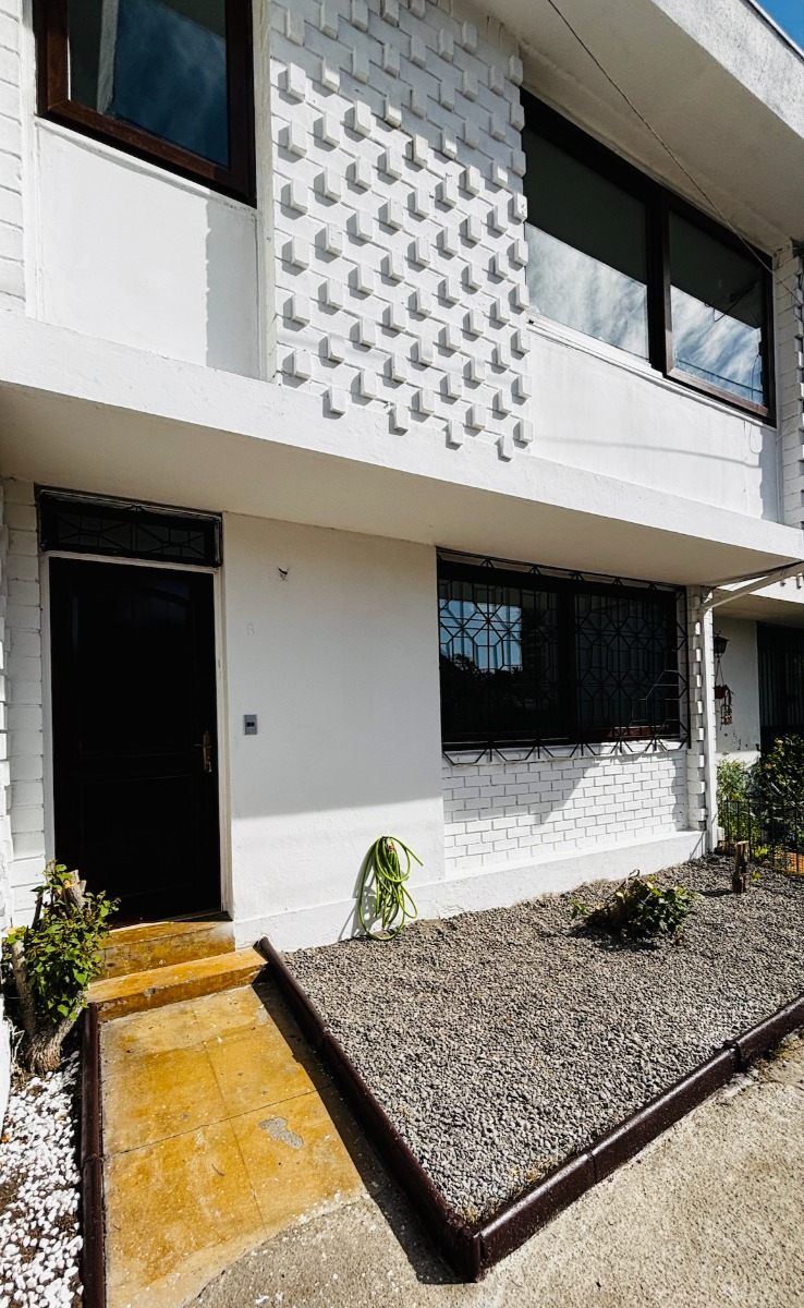 Arriendo Casa NO 3D 2B 2E 1B Metro Monse&ntilde;or Eyzaguirre - &Ntilde;u&ntilde;oa