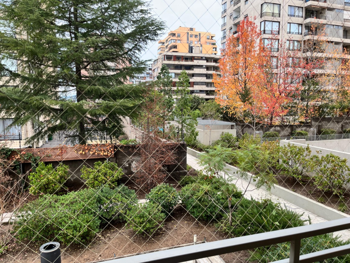 Venta Departamento S 3D en suite Walk-in cl&oacute;set 2B 1E 1B Rotonda Atenas - Las Condes