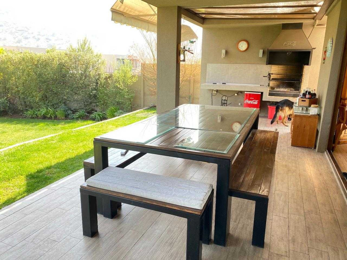 Venta Casa N 4D en suite Walk-in cl&oacute;set 4B 2E Chicureo - Colina