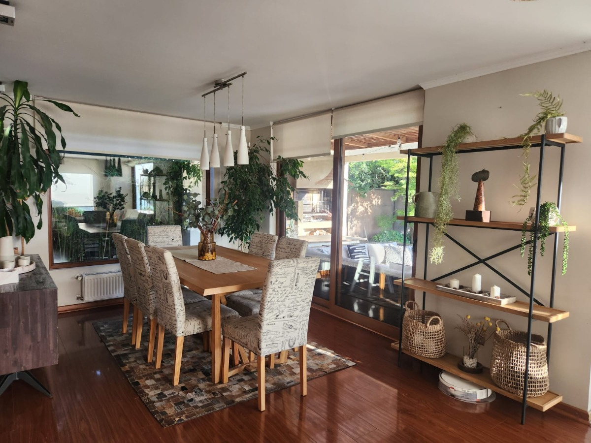 Venta Casa 5D en suite Walk-in cl&oacute;set 4B 3E 1B La Reina Alta - La Reina