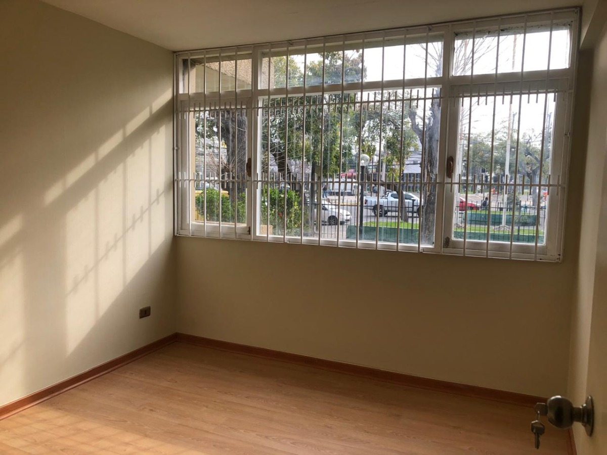 Arriendo Departamento NO 4D 2B 1E Metro Hernando de Magallanes - Las Condes