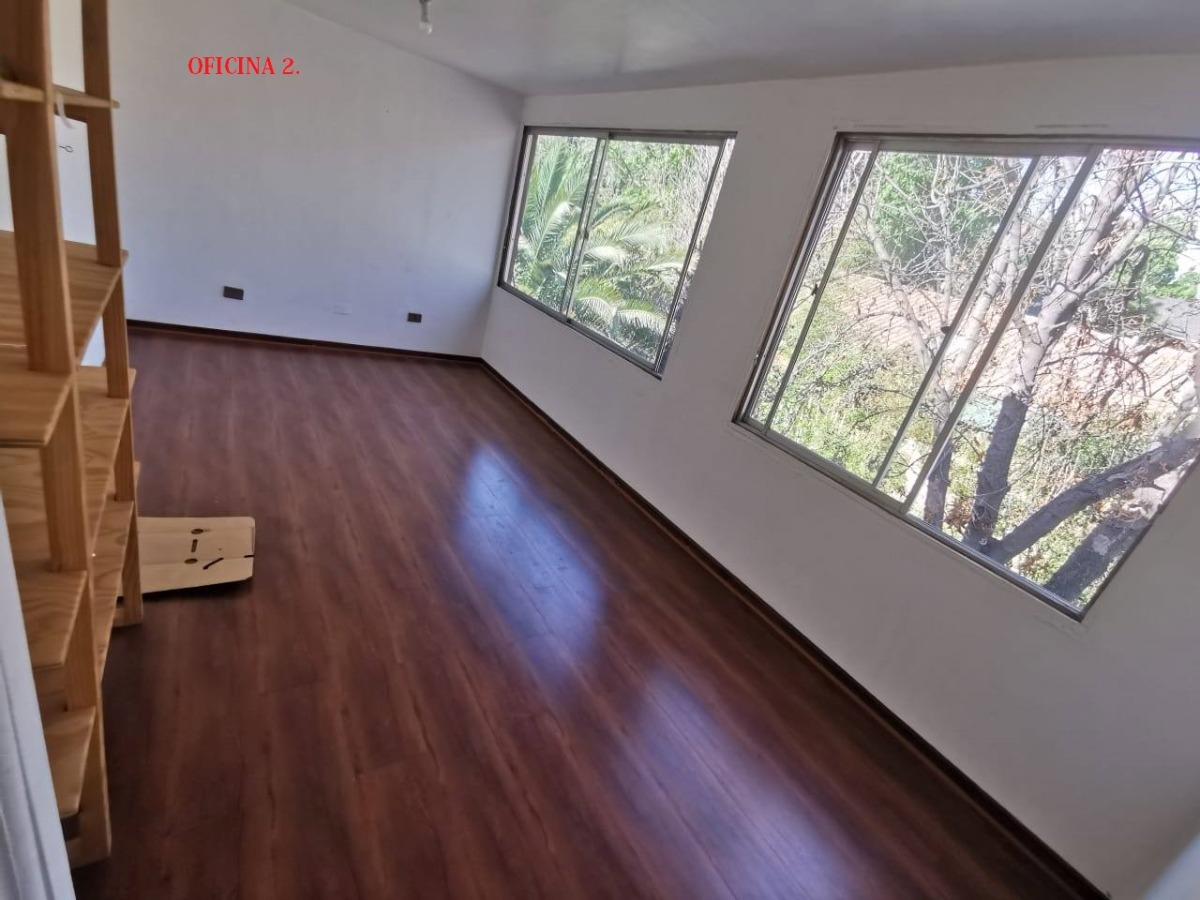 Arriendo Oficina NO 2B 2E 1B Borde R&iacute;o - Casa Piedra - Vitacura