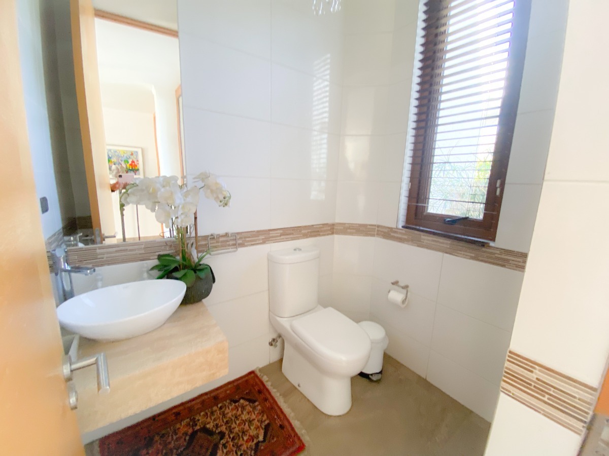 Venta Casa O 4D en suite Walk-in cl&oacute;set 4B 2E Chicureo - Colina