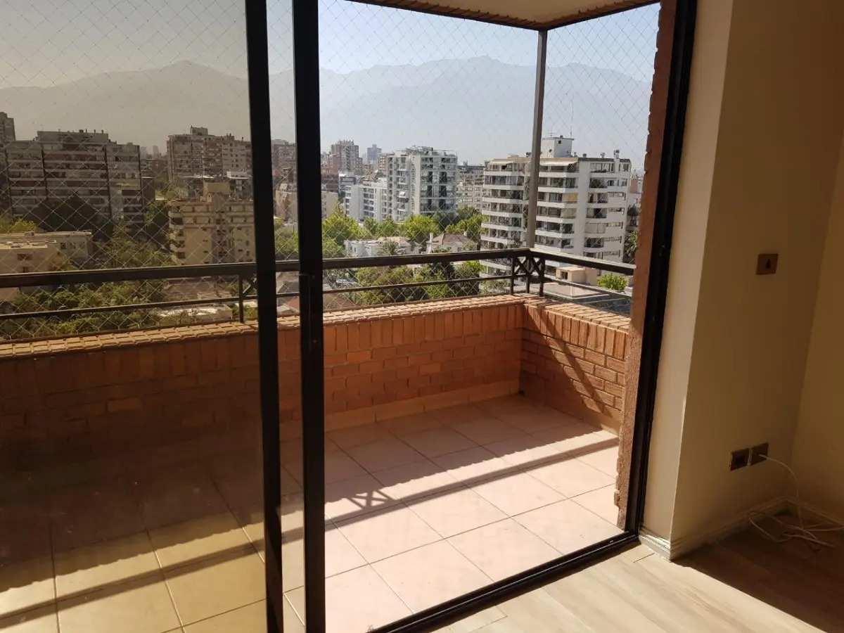 Venta Departamento SO 2D en suite 2B 1E 1B Los Leones - Providencia