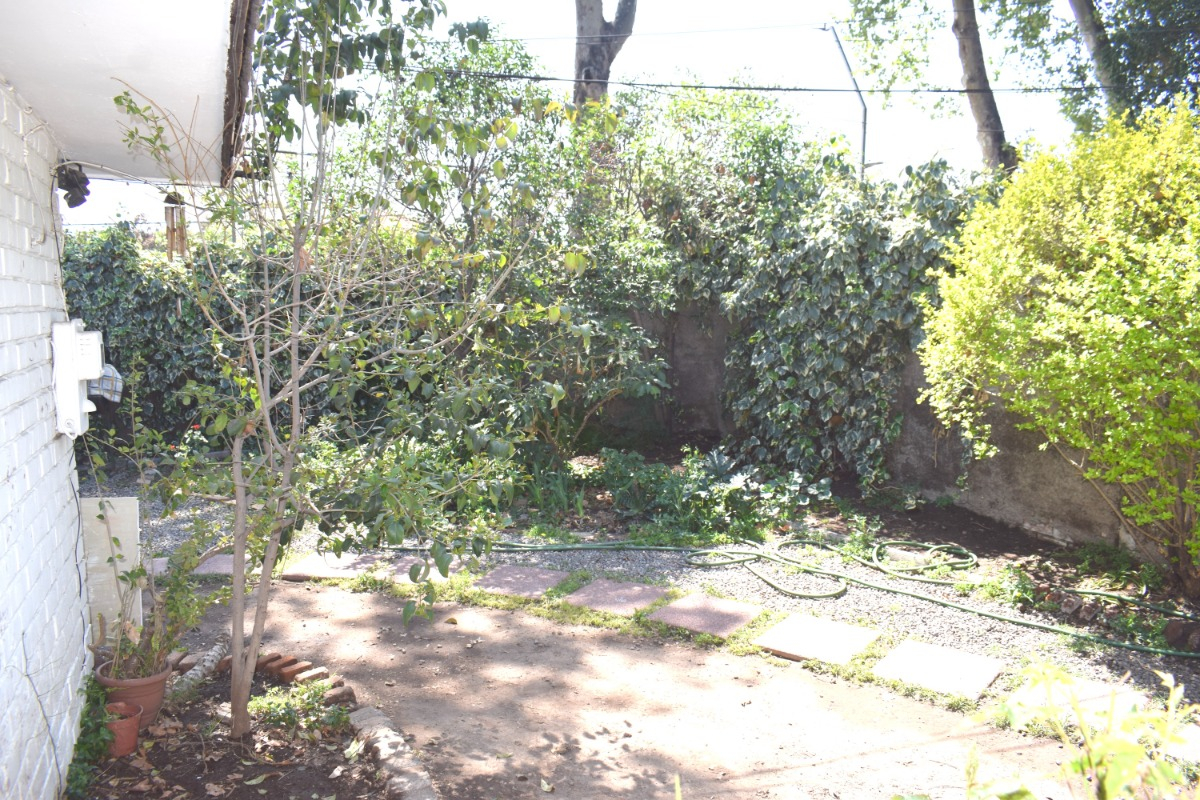 Venta Casa NO 4D 2B 2E 1B Rotonda Atenas - Las Condes