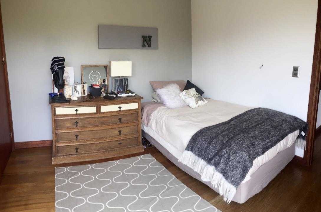 Venta Casa O 4D en suite Walk-in cl&oacute;set 4B 6E 2B Chicureo - Colina