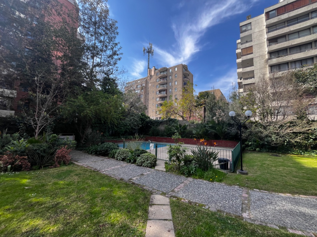 Arriendo Departamento NP 3D 2B 2E 1B Los Leones - Providencia