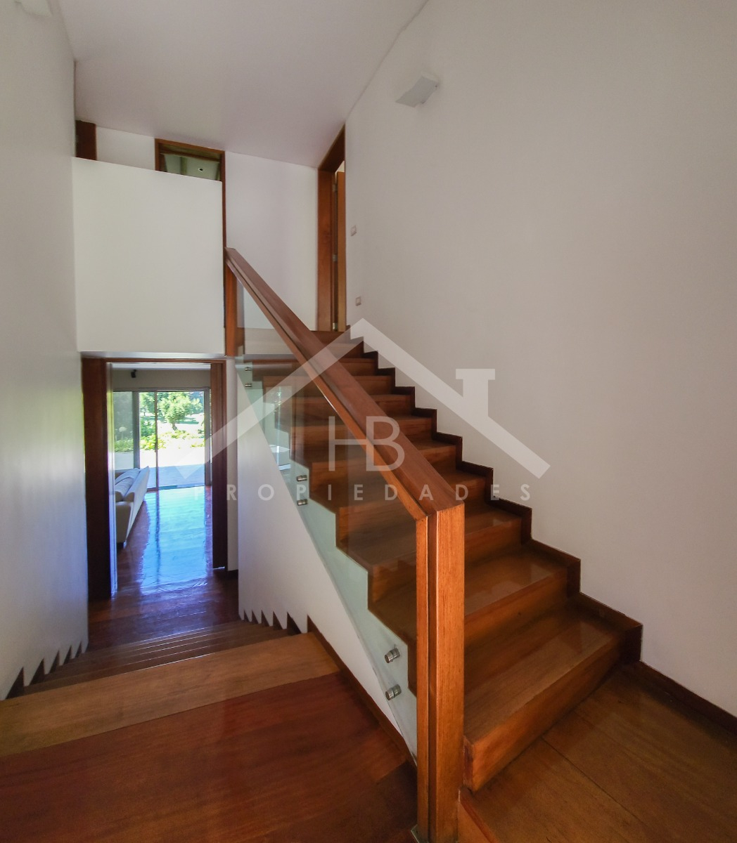 Arriendo Casa NO 4D en suite Walk-in cl&oacute;set 4B 3E 1B La Dehesa - Lo Barnechea