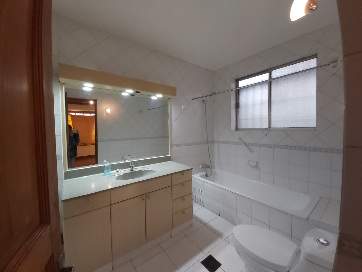 Arriendo Casa NOSP 4D en suite Walk-in cl&oacute;set 4B 2E 1B Parque Juan XXIII - &Ntilde;u&ntilde;oa